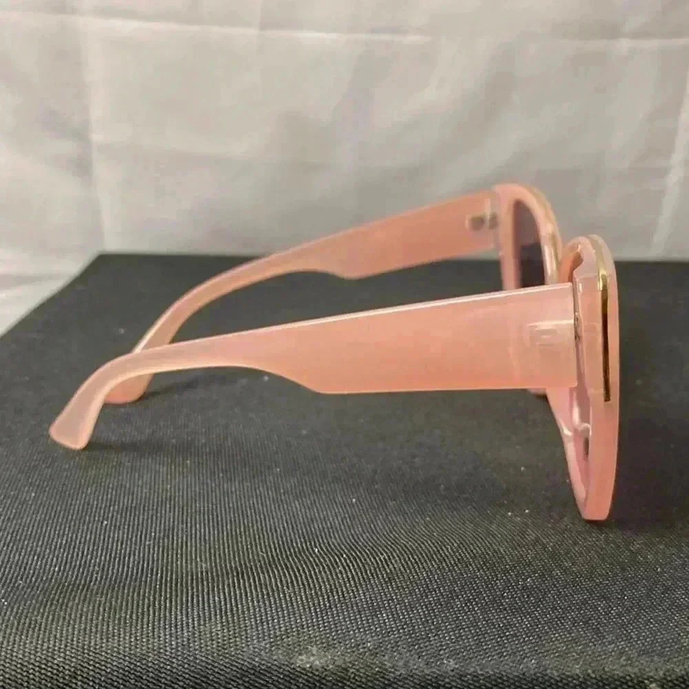 UNBRANDED 100% UV PROTECTION SOFT PEACH SUNGLASSES VERY GOOD CLEAN‎ CONDITION